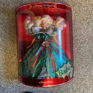 Brand new in box vintage 95 Special Edition Happy Holidays Barbie never opened